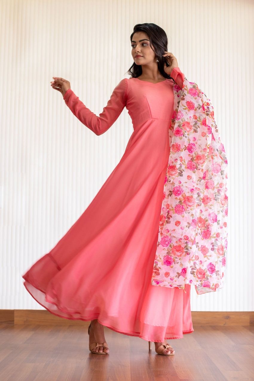 Cotton anarkali | Long dress fashion, Long kurti designs, Simple kurti  designs